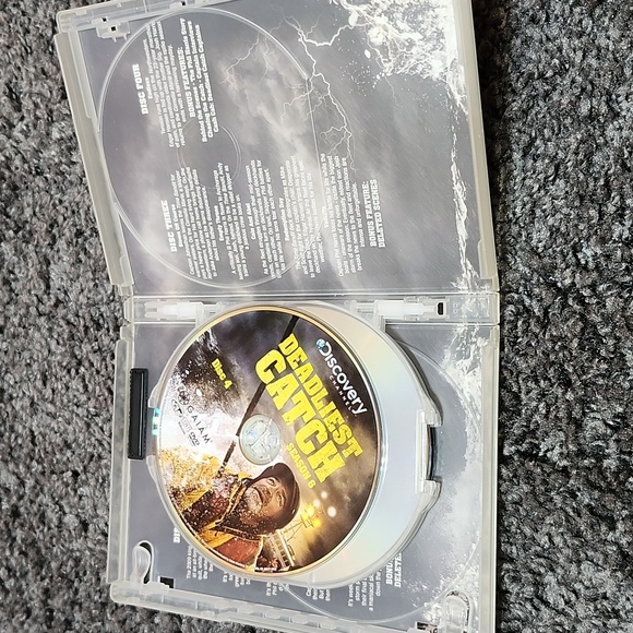DEADLIEST CATCH DISCOVERY CHANNEL COMPLETE 6 SEASON DVD - Picture 7 of 9